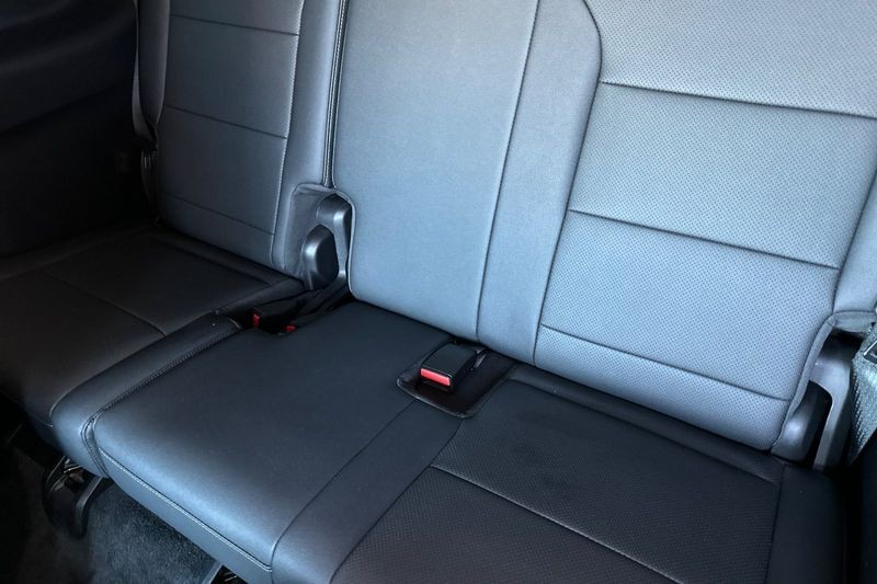 Chevrolet Traverse Vehicle Full-screen Gallery Image 15