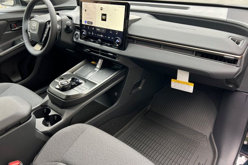 Toyota bZ Vehicle Full-screen Gallery Image 13