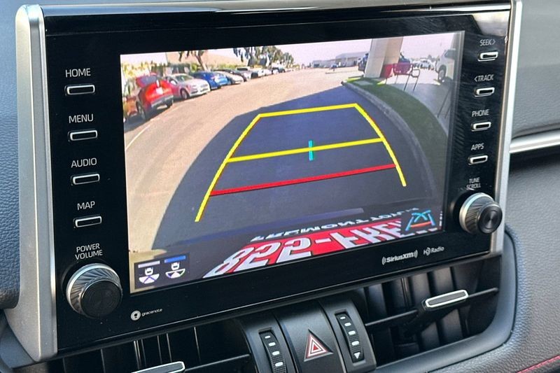 Toyota RAV4 Prime Vehicle Full-screen Gallery Image 19