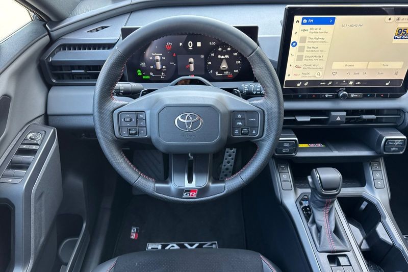 Toyota RAV4 Plug-In Hybrid Vehicle Full-screen Gallery Image 11