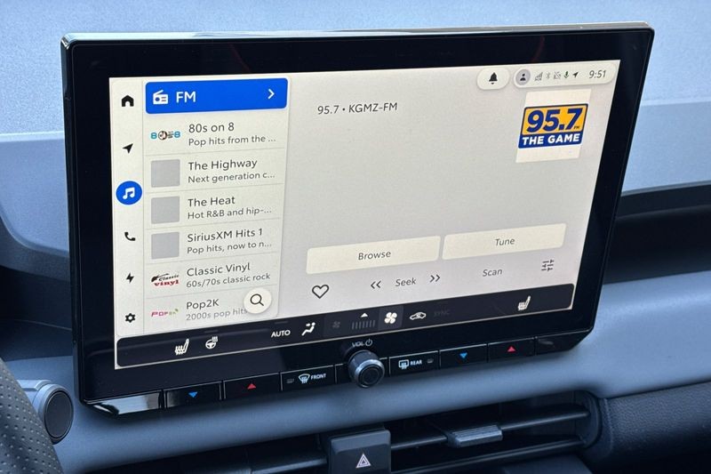 Toyota RAV4 Plug-In Hybrid Vehicle Full-screen Gallery Image 15