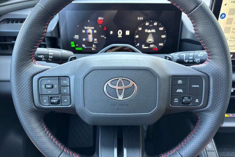 Toyota RAV4 Plug-In Hybrid Vehicle Full-screen Gallery Image 20