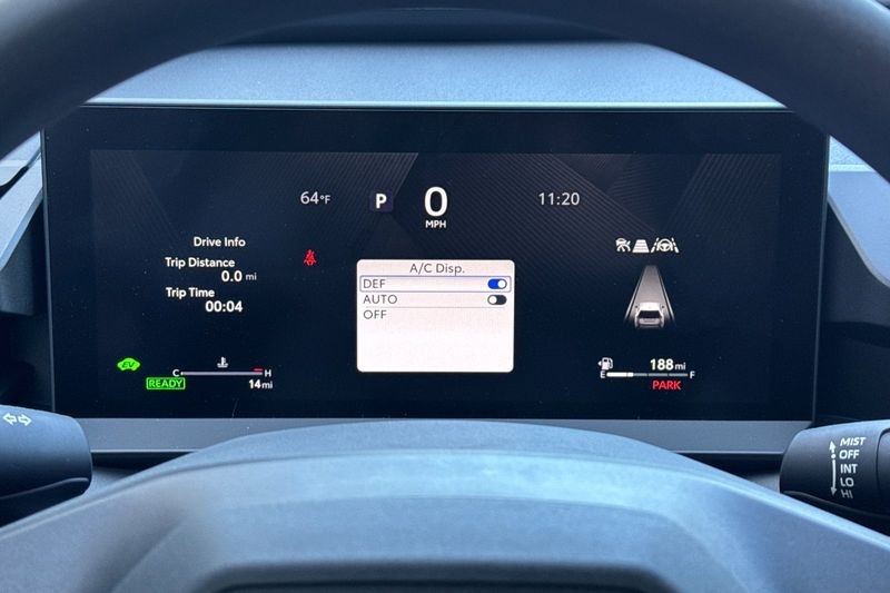 Toyota RAV4 Vehicle Full-screen Gallery Image 20