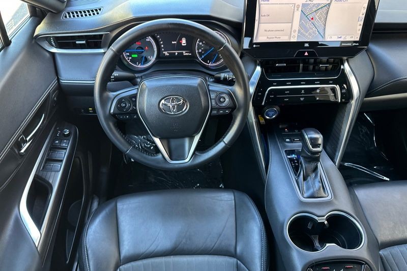 Toyota Venza Vehicle Full-screen Gallery Image 14