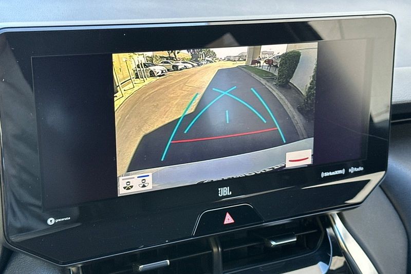 Toyota Venza Vehicle Full-screen Gallery Image 19