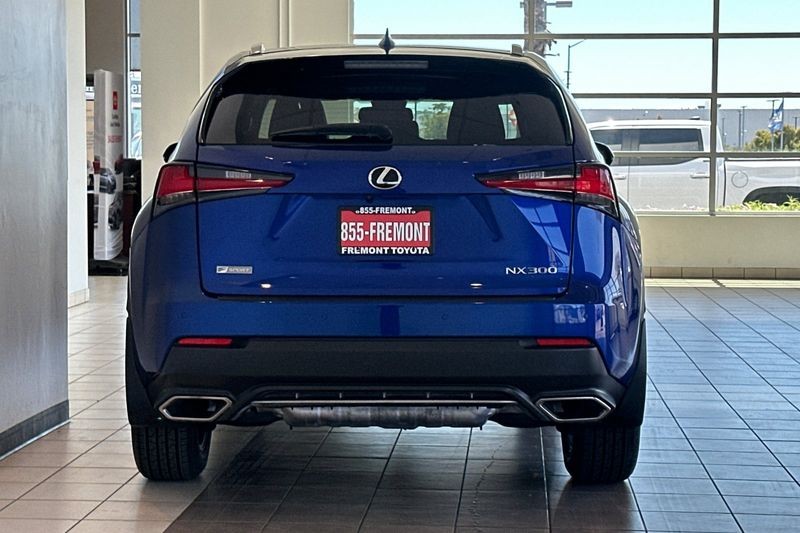 Lexus NX Vehicle Full-screen Gallery Image 05