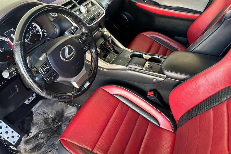 Lexus NX Vehicle Full-screen Gallery Image 10