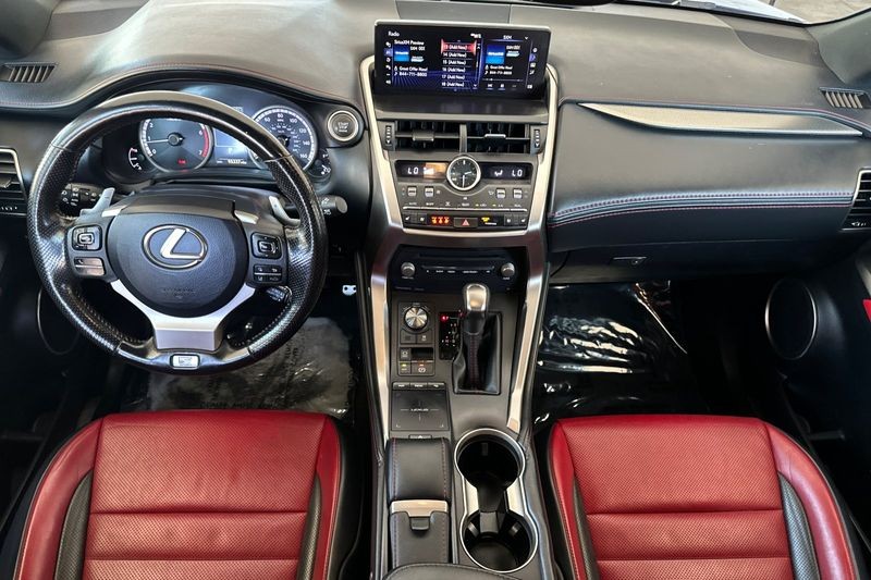 Lexus NX Vehicle Full-screen Gallery Image 13