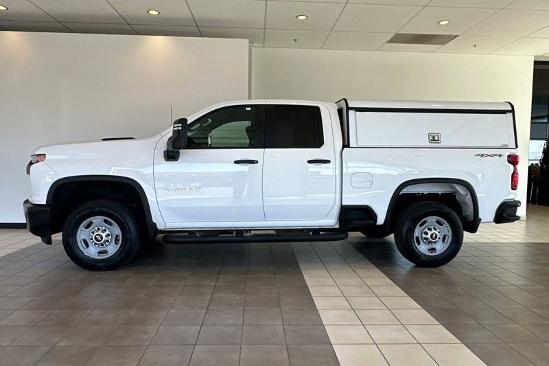 Chevrolet Silverado 2500HD Vehicle Full-screen Gallery Image 07
