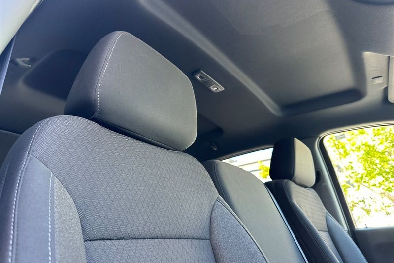 Chevrolet Silverado 2500HD Vehicle Full-screen Gallery Image 16