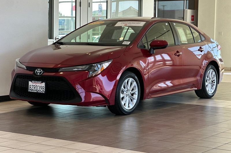 Toyota Corolla Vehicle Full-screen Gallery Image 08
