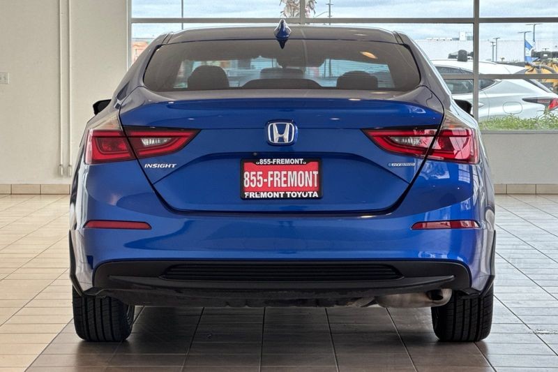 Honda Insight Vehicle Full-screen Gallery Image 05