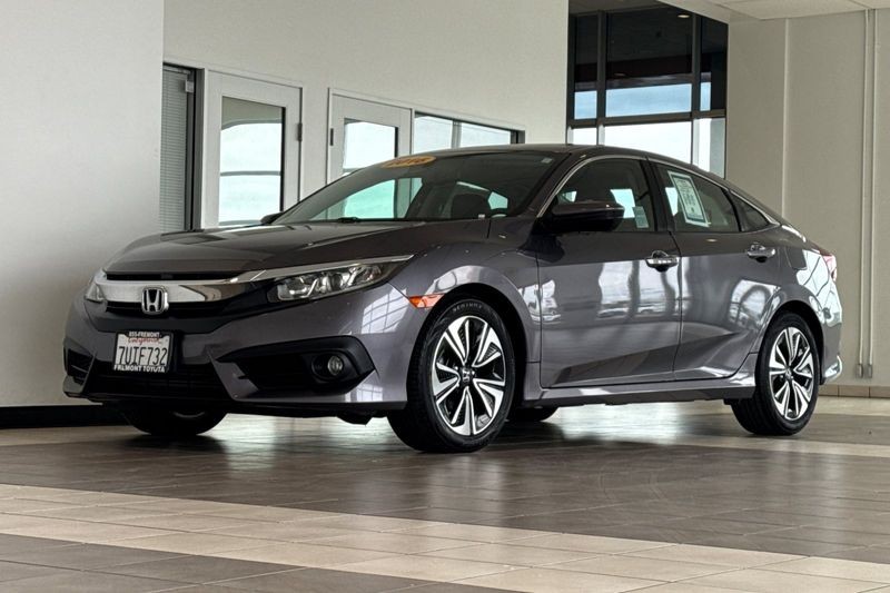 Honda Civic Sedan Vehicle Full-screen Gallery Image 08