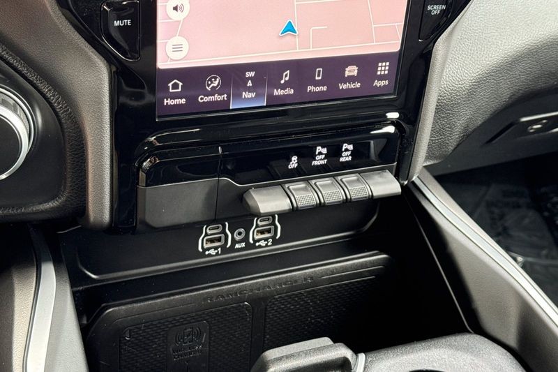 Ram 1500 Vehicle Full-screen Gallery Image 20