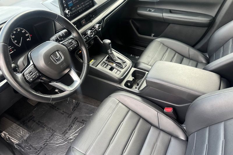 Honda CR-V Vehicle Full-screen Gallery Image 10