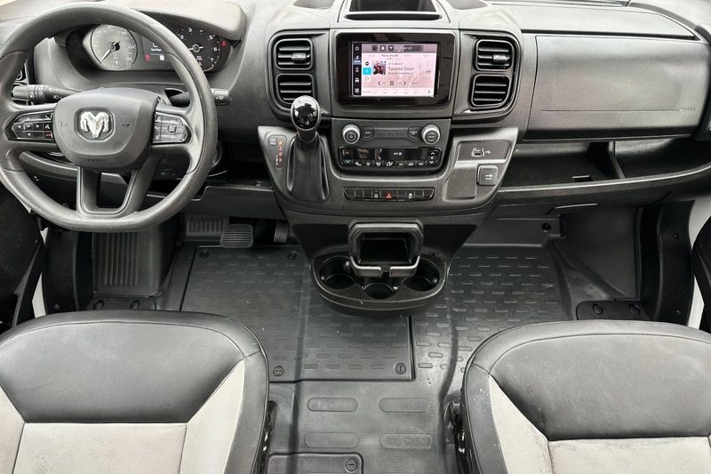 Ram ProMaster Cargo Van Vehicle Full-screen Gallery Image 13