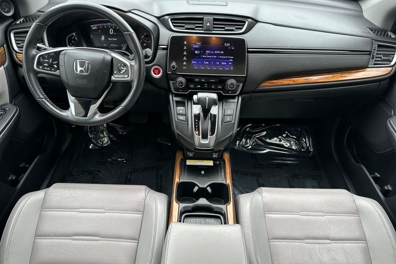 Honda CR-V Vehicle Full-screen Gallery Image 13