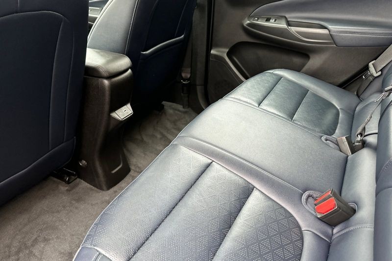 Chevrolet Bolt EUV Vehicle Full-screen Gallery Image 12