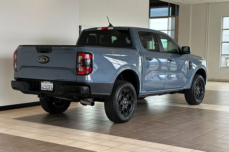 Ford Ranger Vehicle Full-screen Gallery Image 04
