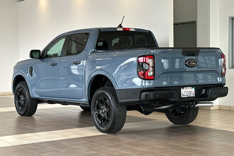 Ford Ranger Vehicle Full-screen Gallery Image 06