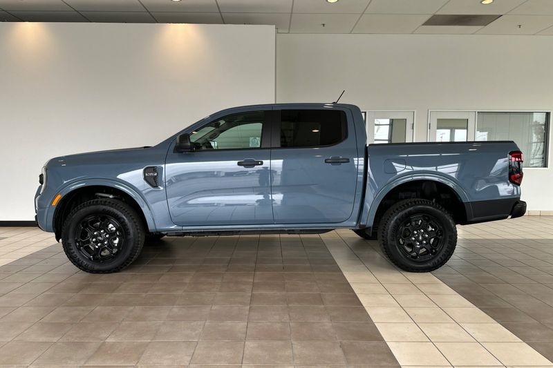 Ford Ranger Vehicle Full-screen Gallery Image 07