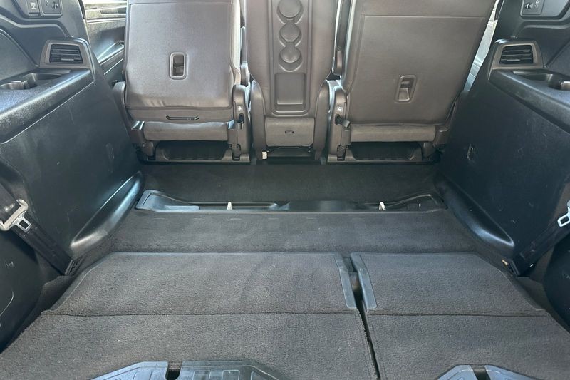 Honda Odyssey Vehicle Full-screen Gallery Image 16