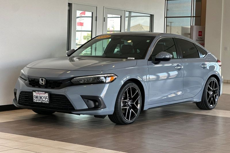 Honda Civic Hatchback Vehicle Full-screen Gallery Image 08