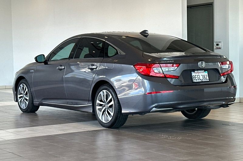 Honda Accord Hybrid Vehicle Full-screen Gallery Image 06