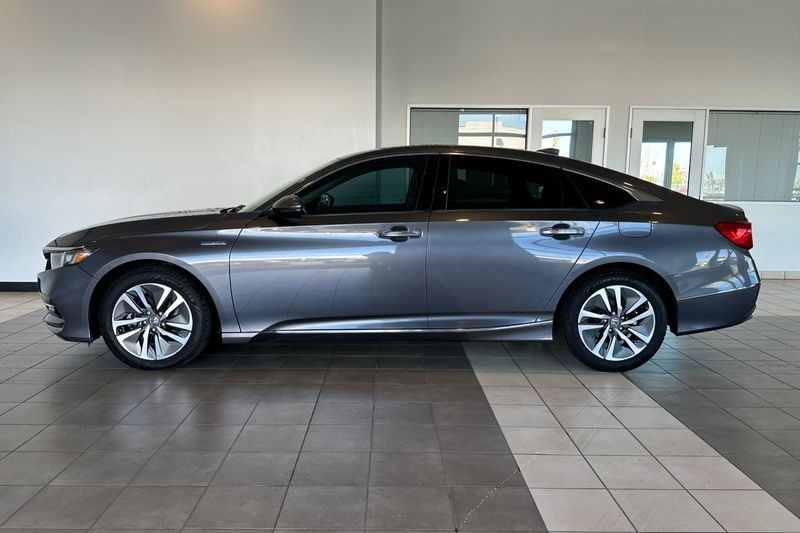 Honda Accord Hybrid Vehicle Full-screen Gallery Image 07