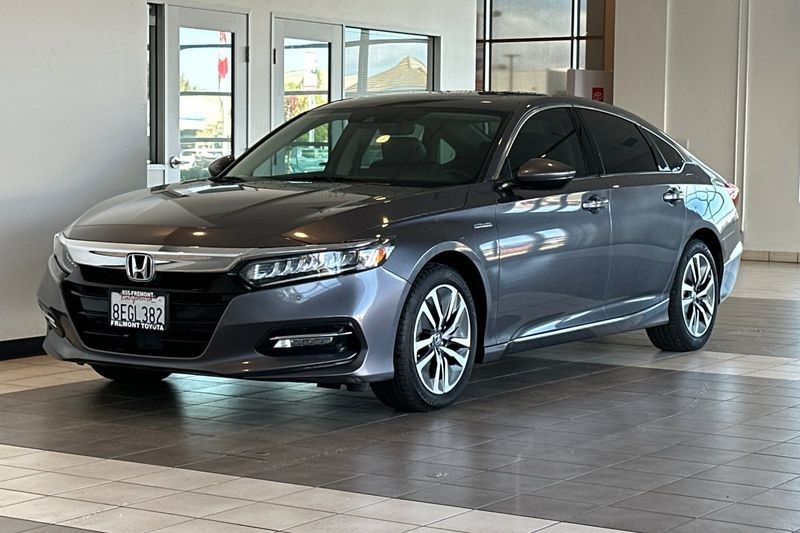 Honda Accord Hybrid Vehicle Full-screen Gallery Image 08