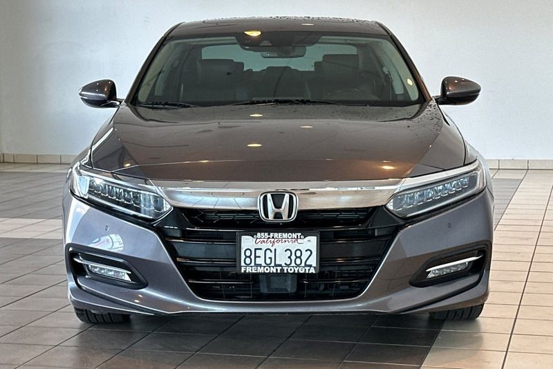 Honda Accord Hybrid Vehicle Full-screen Gallery Image 09