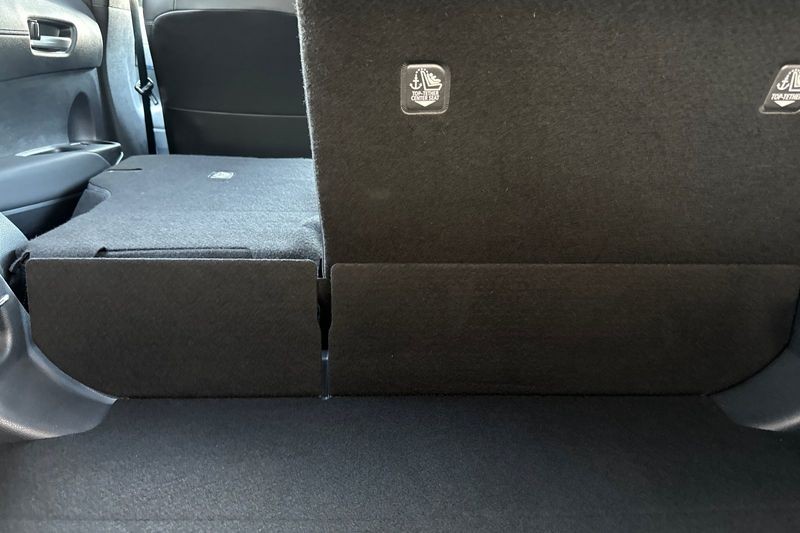 Toyota Corolla Cross Vehicle Full-screen Gallery Image 15