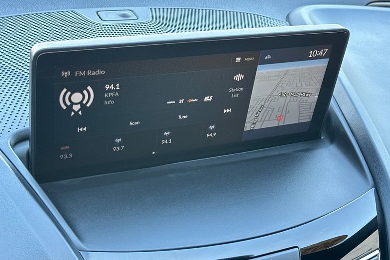 Acura RDX Vehicle Full-screen Gallery Image 18