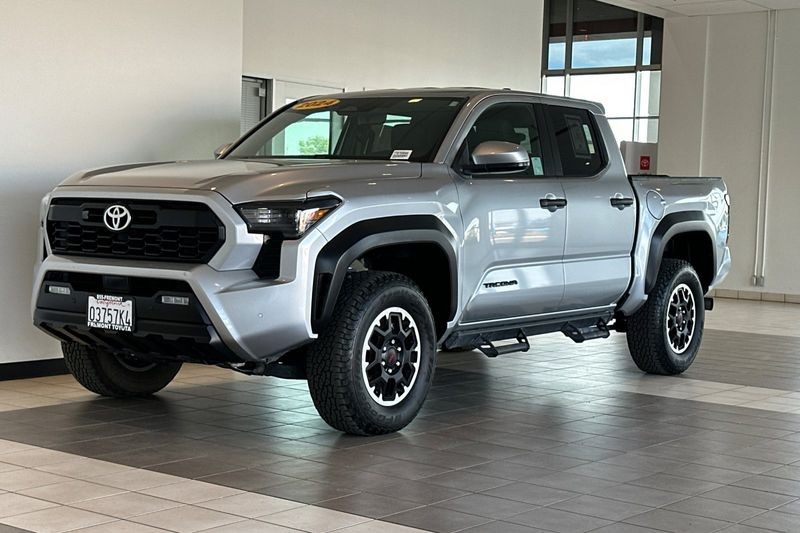 Toyota Tacoma 4WD Vehicle Full-screen Gallery Image 08