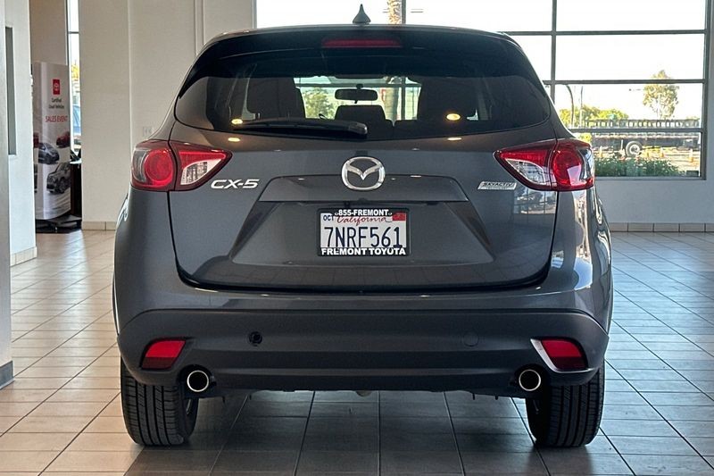 Mazda CX-5 Vehicle Full-screen Gallery Image 05