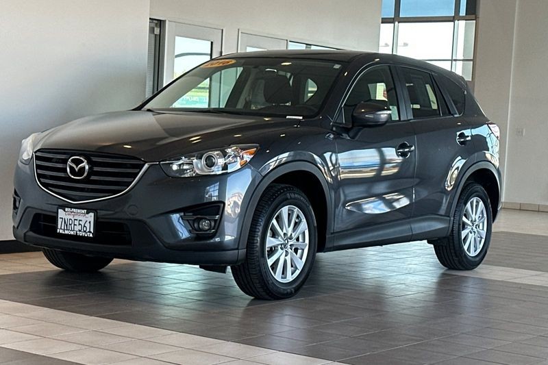 Mazda CX-5 Vehicle Full-screen Gallery Image 08