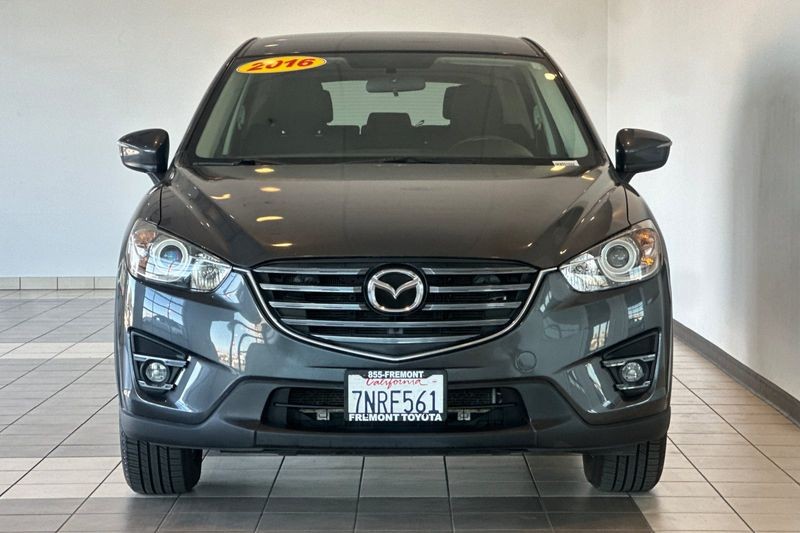 Mazda CX-5 Vehicle Full-screen Gallery Image 09