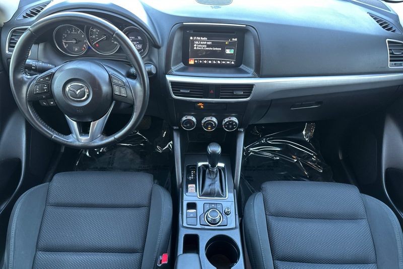 Mazda CX-5 Vehicle Full-screen Gallery Image 13