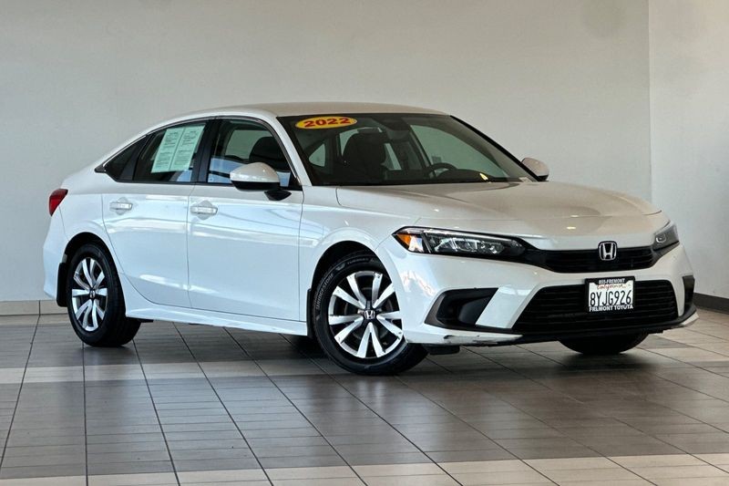 Honda Civic Sedan Vehicle Full-screen Gallery Image 02