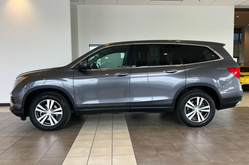 Honda Pilot Vehicle Full-screen Gallery Image 07