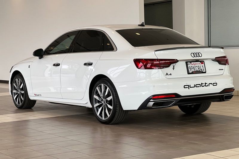 Audi A4 Sedan Vehicle Full-screen Gallery Image 06