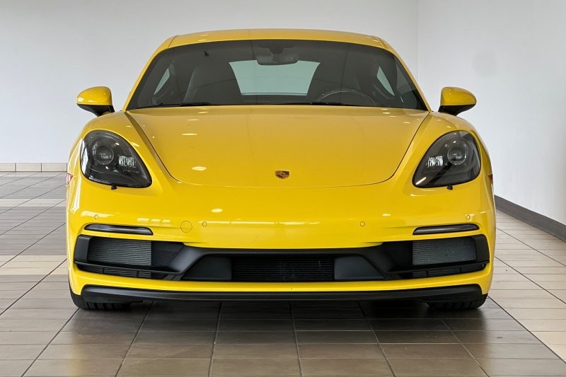 Porsche 718 Cayman Vehicle Full-screen Gallery Image 09