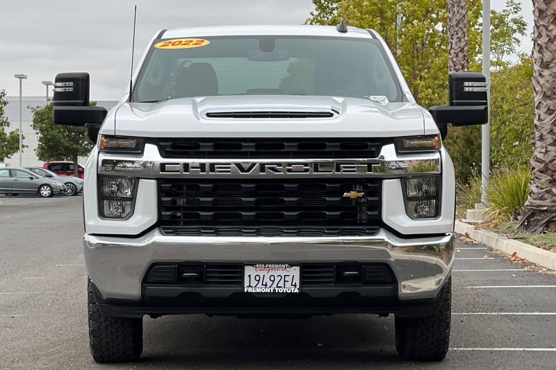 Chevrolet Silverado 2500HD Vehicle Full-screen Gallery Image 09