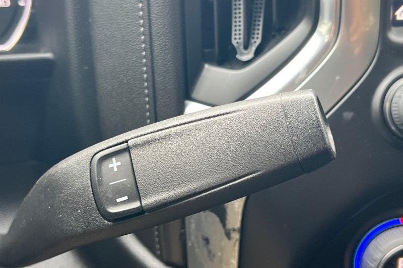 Chevrolet Silverado 2500HD Vehicle Full-screen Gallery Image 20