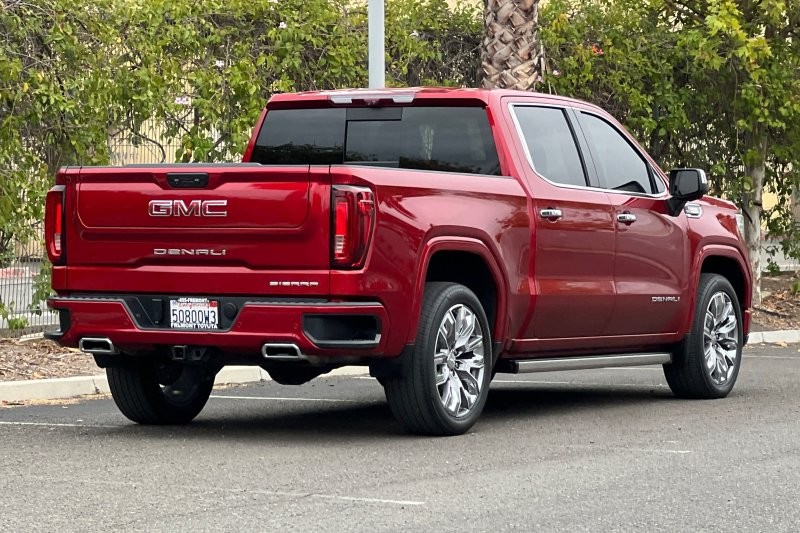 GMC Sierra 1500 Vehicle Full-screen Gallery Image 04