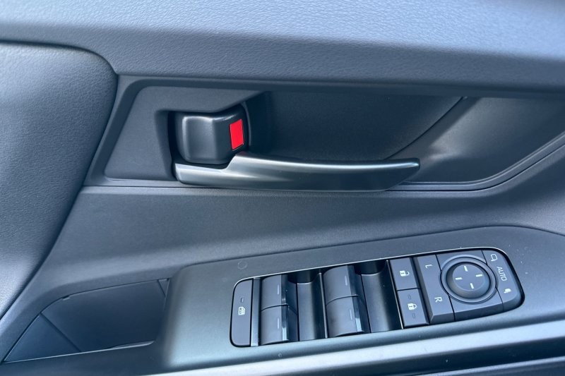 Toyota bZ Vehicle Full-screen Gallery Image 11