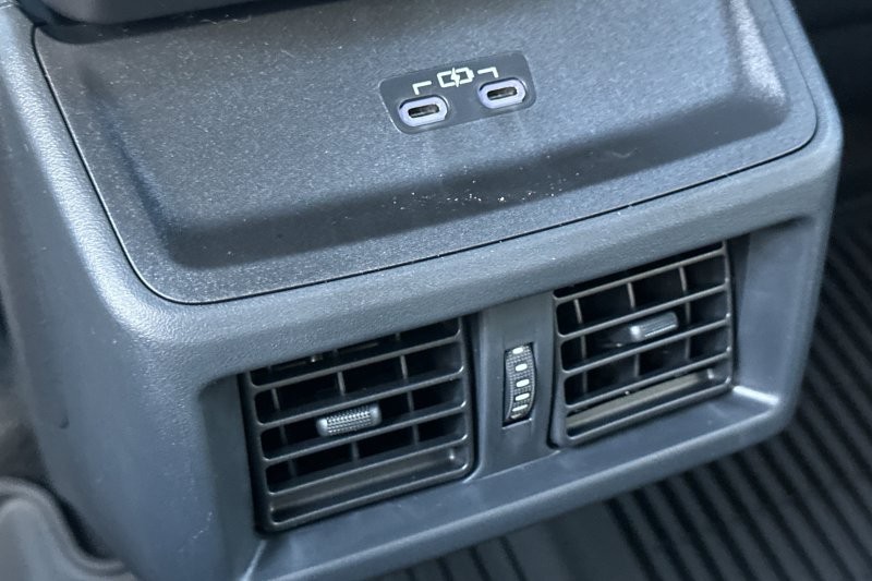 Toyota bZ Vehicle Full-screen Gallery Image 14