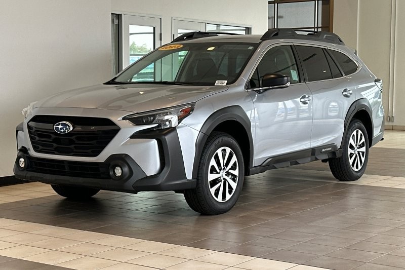 Subaru Outback Vehicle Full-screen Gallery Image 08