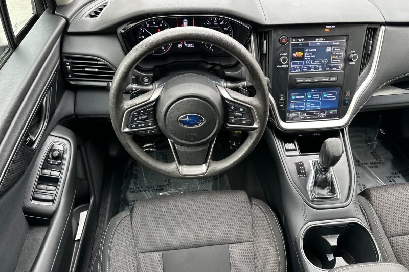 Subaru Outback Vehicle Full-screen Gallery Image 14