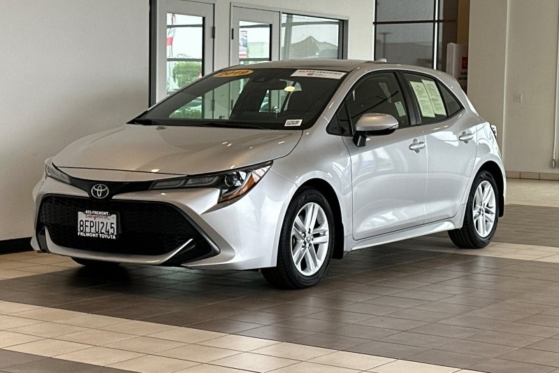 Toyota Corolla Hatchback Vehicle Full-screen Gallery Image 08